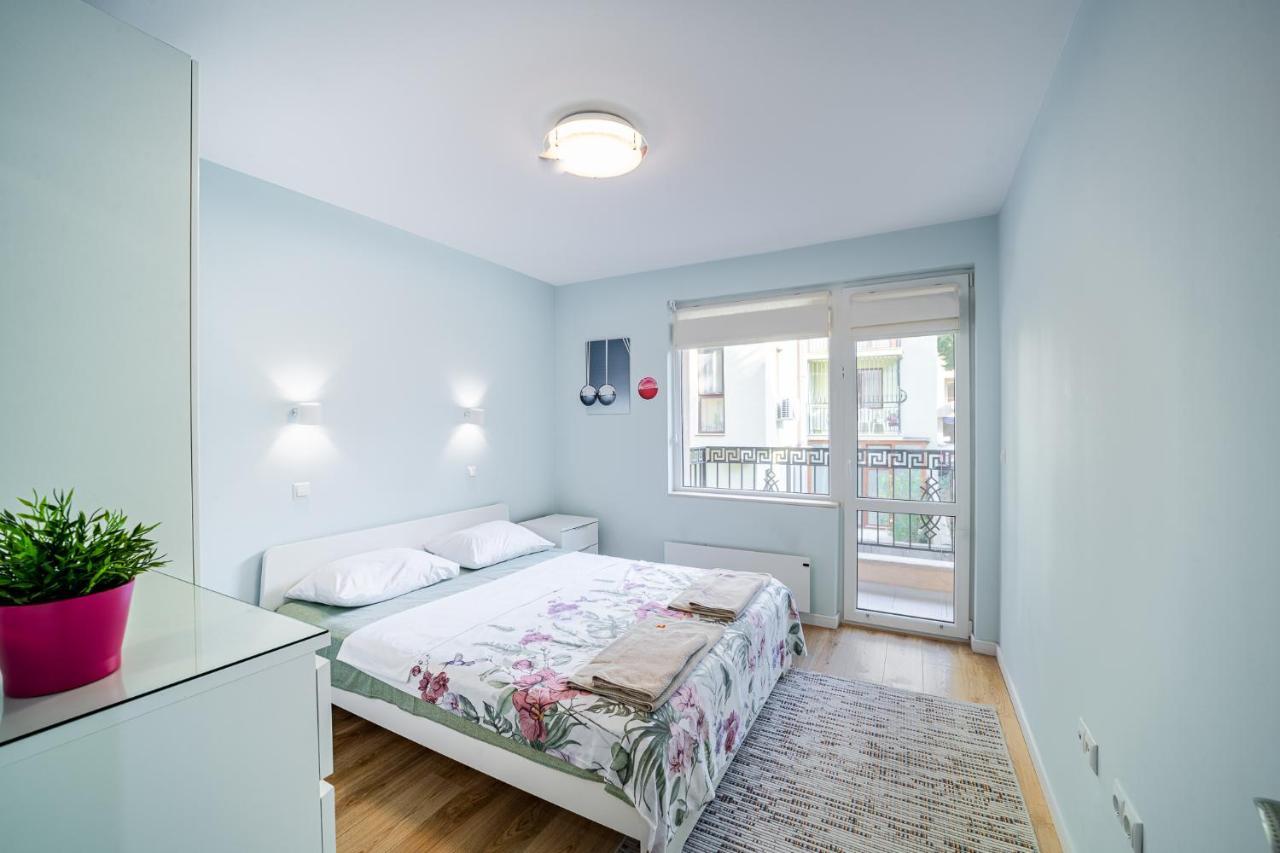 Colibri Central Apartment Варна Экстерьер фото
